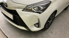 Toyota Yaris 1.5 VVT-i Icon Tech 5dr Petrol Hatchback